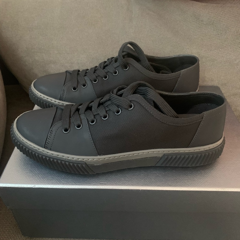 Prada Men's Black Leather Stratus Sneaker 4E3058 NIB size 6.5